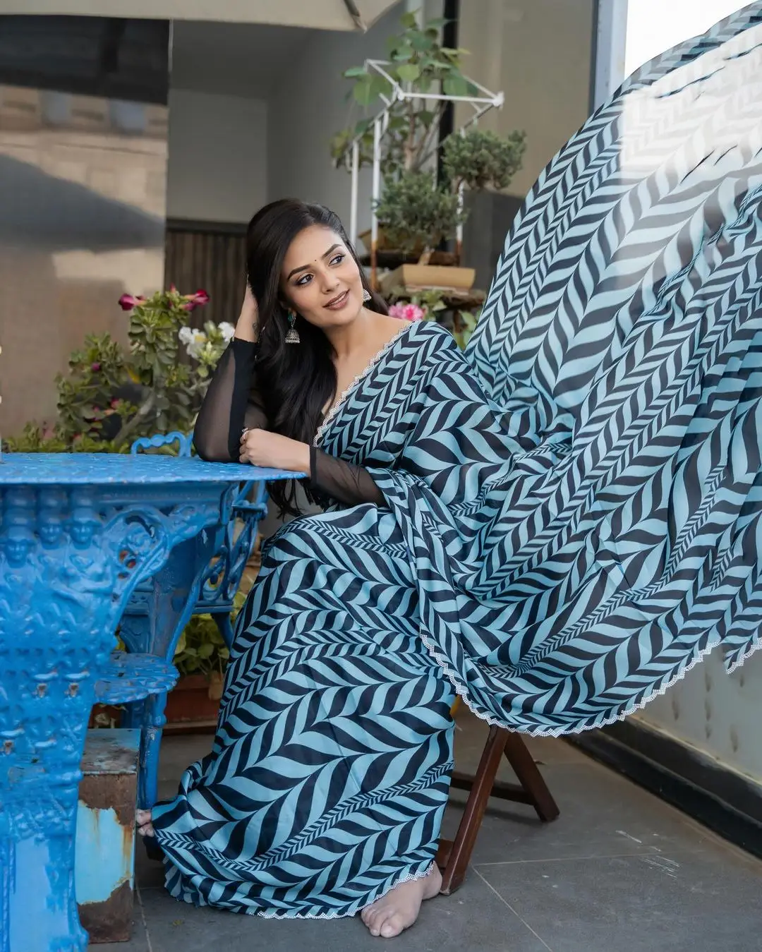 Sreemukhi in Traditional Blue Saree Black Blouse